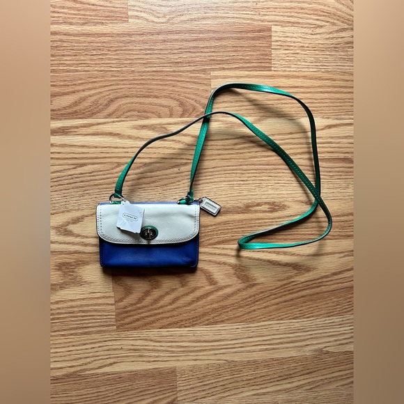 COACH Mini Dylan Colorblock Crossbody Purse BNWT - Picture 1 of 4